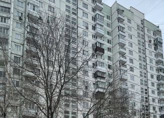 Трехкомнатная квартира на продажу, 75.2 м2, Москва, метро Мякинино, улица Исаковского, 4к2