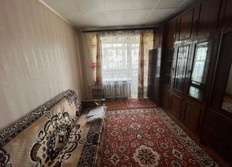 Продам трехкомнатную квартиру, 55 м2, Свердловская область, улица Строителей, 1