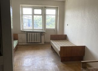 Продаю трехкомнатную квартиру, 61 м2, посёлок Майский, улица Филатова, 3