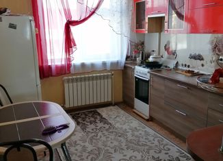 Продам 2-ком. квартиру, 55 м2, Городец, улица Шмагрина, 2