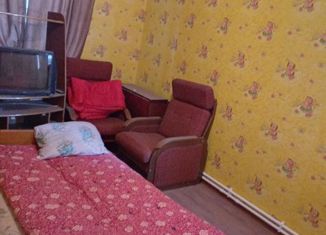 Продается двухкомнатная квартира, 40 м2, Боровичи, переулок Чайковского, 12