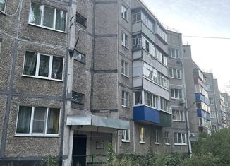 Продам 3-комнатную квартиру, 64 м2, Липецк, улица Рубена Ибаррури, 2