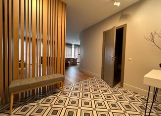 Продам 2-комнатную квартиру, 77 м2, Санкт-Петербург, Дибуновская улица, 50, метро Старая Деревня