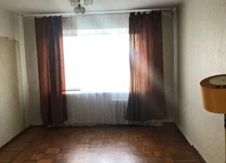 Продаю 2-комнатную квартиру, 51 м2, Майкоп, улица 8 Марта, 22