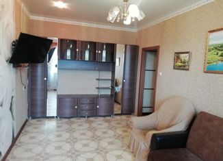 Сдаю в аренду 2-комнатную квартиру, 48 м2, Новошахтинск, Активный переулок, 12