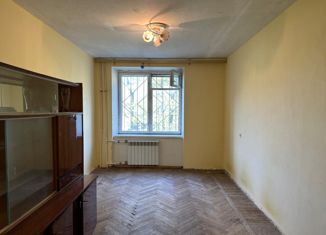 Продается 3-комнатная квартира, 55.3 м2, Санкт-Петербург, муниципальный округ Купчино, проспект Славы, 16
