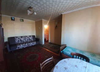 Сдам 2-комнатную квартиру, 45 м2, Кемерово, Рекордная улица, 3А