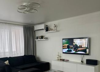 Продаю 1-ком. квартиру, 30.8 м2, Нижнекамск, улица Тукая, 24