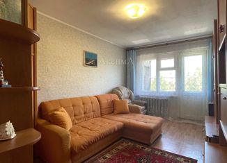 Продается 2-ком. квартира, 46 м2, Омск, улица Бородина, 42А, Советский округ