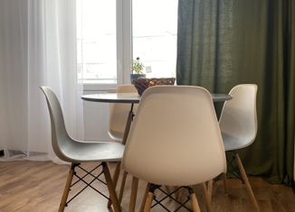 Продаю 5-комнатную квартиру, 141 м2, Геленджик, улица Александра Блока, 5