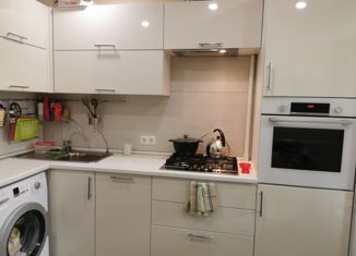 Продам 2-комнатную квартиру, 37.2 м2, Москва, Ломоносовский проспект, 41, метро Ломоносовский проспект