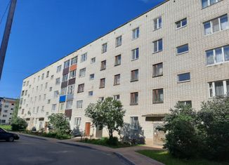 Продается двухкомнатная квартира, 48.1 м2, Нелидово, улица Урицкого, 6