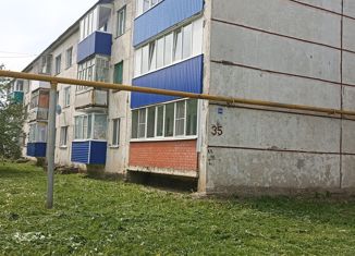 Продаю 2-комнатную квартиру, 49.7 м2, поселок городского типа Советский, улица Свердлова, 35