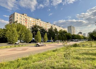 Продается трехкомнатная квартира, 63 м2, Москва, Самаркандский бульвар, 9к1, Самаркандский бульвар
