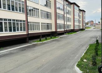 Продается 1-комнатная квартира, 45 м2, Нальчик, Солнечная улица, 8/5, район Горная