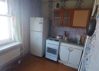 Продаю 3-комнатную квартиру, 59 м2, поселок городского типа Черемушки, посёлок городского типа Черёмушки, 40