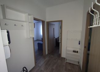 Продается 1-комнатная квартира, 41.3 м2, посёлок городского типа Белый Яр, улица Единства, 10