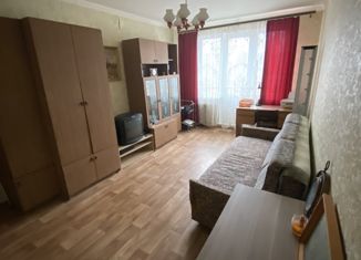 Продажа 3-комнатной квартиры, 58.2 м2, Москва, улица Марии Поливановой, 13, метро Озёрная