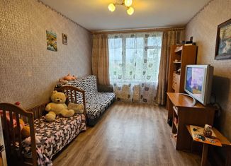 Продажа 4-ком. квартиры, 78 м2, Колпино, бульвар Трудящихся, 21