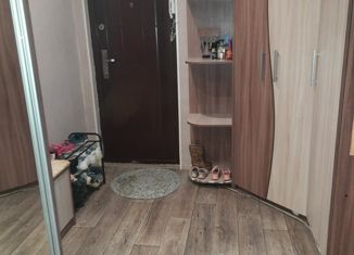 Продается трехкомнатная квартира, 56.4 м2, железнодорожная станция Просница, улица Ленина, 55