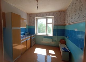 Продается 2-ком. квартира, 51 м2, Далматово, улица Харитонова, 11