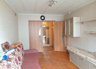 Продам трехкомнатную квартиру, 64 м2, Радужный, 3-й квартал, 5