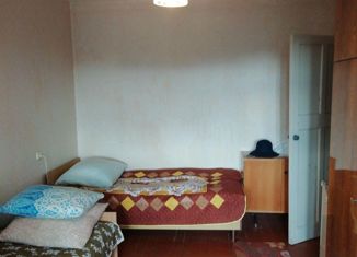 Продажа 1-комнатной квартиры, 29.7 м2, Магнитогорск, улица Бурденко, 13