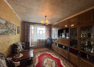 Продажа трехкомнатной квартиры, 62 м2, поселок городского типа Балакирево, Центральный квартал, 2