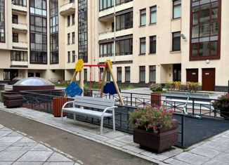 Продам 2-ком. квартиру, 61.8 м2, Санкт-Петербург, Пионерская улица, 16, Пионерская улица