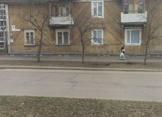 Продаю 3-комнатную квартиру, 61.3 м2, Северск, улица Строителей, 10