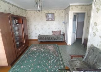 Двухкомнатная квартира на продажу, 46 м2, село Воздвиженка, улица Гастелло, 2