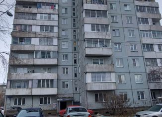 Продается 2-комнатная квартира, 42 м2, Красноярск, Молодёжный проспект, 4, жилой район Солнечный