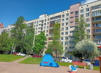 Продажа комнаты, 59.8 м2, Санкт-Петербург, проспект Славы, 64, муниципальный округ № 72