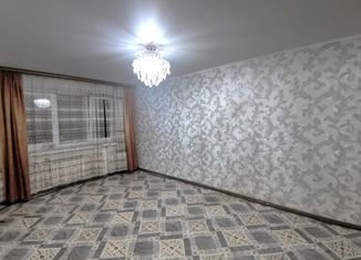 Продается трехкомнатная квартира, 63 м2, Рязань, улица Белякова, 18, район Дягилево Военное