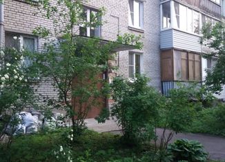 Продам однокомнатную квартиру, 30 м2, Петергоф, Озерковая улица, 45