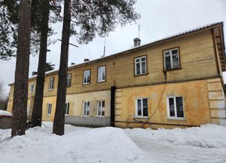 Продажа 2-ком. квартиры, 46.4 м2, посёлок Кирилловское, Пионерская улица, 11