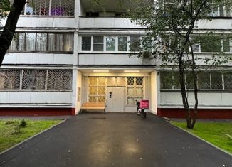 Продается двухкомнатная квартира, 58.5 м2, Москва, улица 26 Бакинских Комиссаров, 8к7, ЗАО