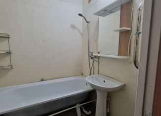 Продажа 2-комнатной квартиры, 53 м2, Елабуга, улица Автомобилистов, 2