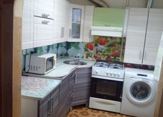 Продается 4-комнатная квартира, 61 м2, Янаул, Советская улица, 16