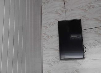 Продается четырехкомнатная квартира, 75 м2, рабочий посёлок Крутинка, улица Кирова, 4