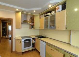 Продам трехкомнатную квартиру, 79.6 м2, Москва, улица Маршала Тухачевского, 33, метро Народное Ополчение