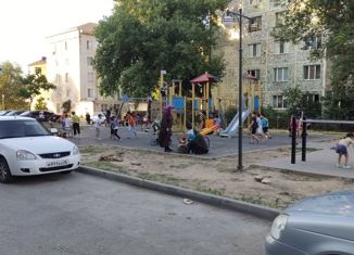 Продается четырехкомнатная квартира, 87 м2, Махачкала, улица Айвазовского, 6А, Советский район