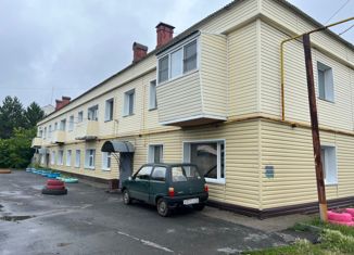 Продается 2-комнатная квартира, 41.5 м2, Калачинск, улица Петра Ильичева, 1