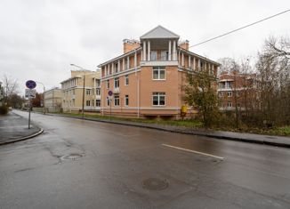 2-комнатная квартира на продажу, 58 м2, Павловск, Госпитальная улица, 20к1