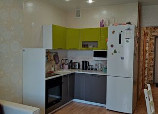 Продам 2-ком. квартиру, 42 м2, Новосибирск, улица Ясный Берег, 10, улица Ясный Берег