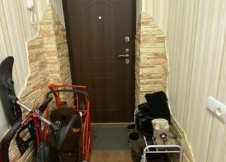 Продается 3-комнатная квартира, 57.6 м2, Нижний Новгород, улица Федосеенко, 32, улица Федосеенко