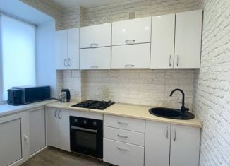 2-ком. квартира на продажу, 41.7 м2, Новотроицк, Советская улица, 45А