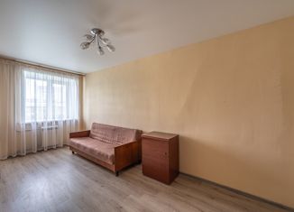 Продается 3-комнатная квартира, 61 м2, Свердловская область, улица Пальмиро Тольятти, 24А