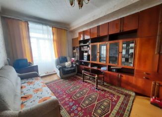 Продам 4-комнатную квартиру, 72 м2, Алапаевск, улица Фрунзе, 49