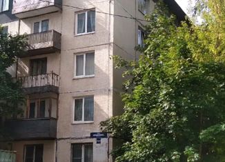 Трехкомнатная квартира на продажу, 54.8 м2, Санкт-Петербург, проспект Большевиков, 35к1, метро Улица Дыбенко